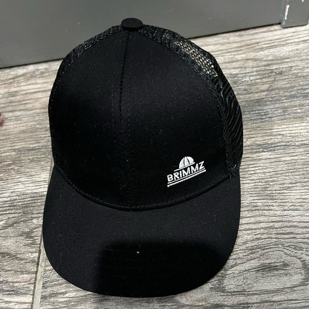 Brimmz Newborn SnapBack • black